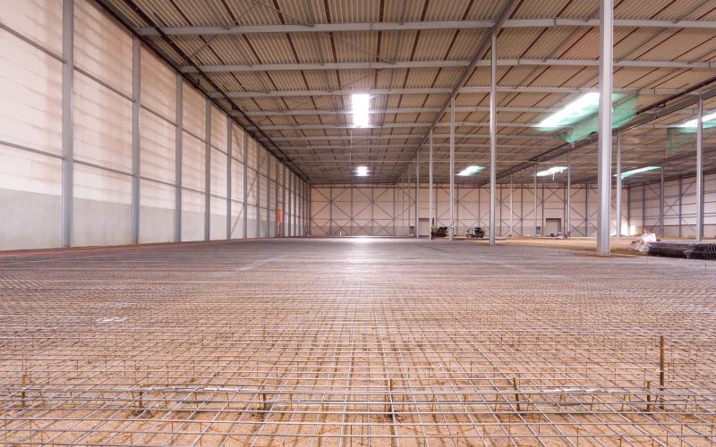 Installation of a rebar for the floor construction of a new warehouse